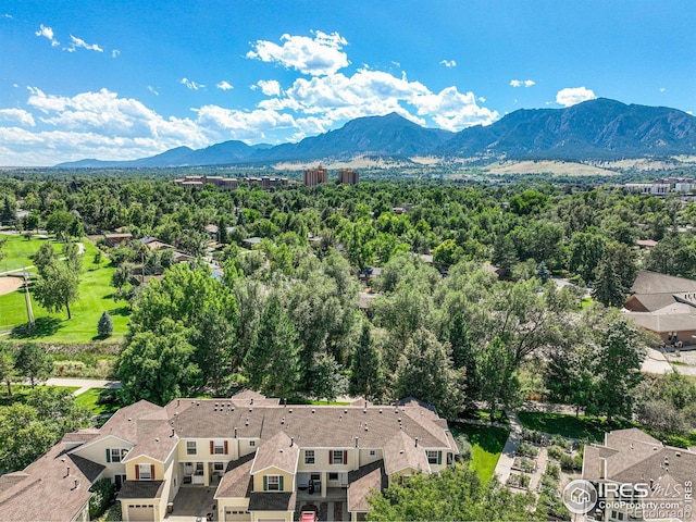 bird's eye view with a mountain view