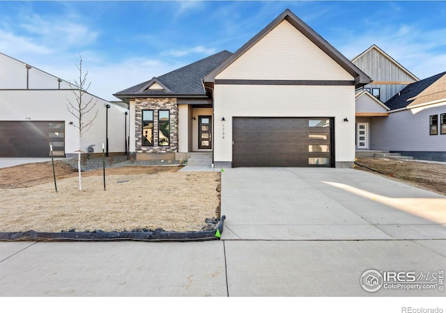 view of front of property featuring a garage