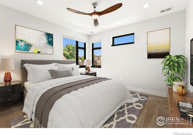 bedroom featuring ceiling fan