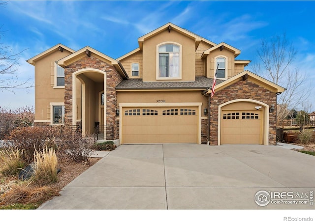 view of front of house featuring a garage