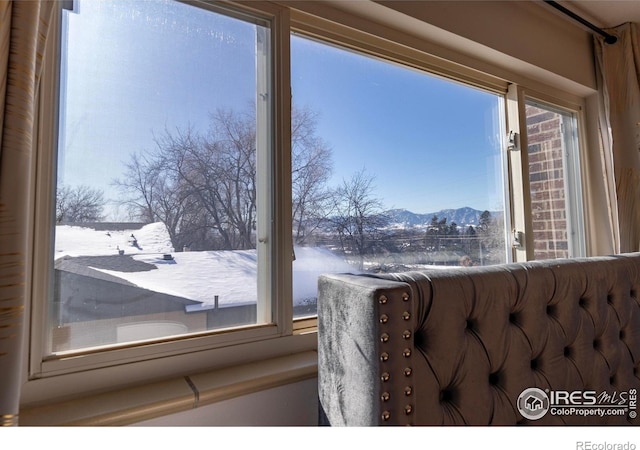 interior details with a mountain view