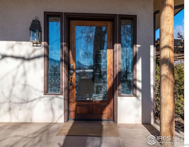 view of property entrance