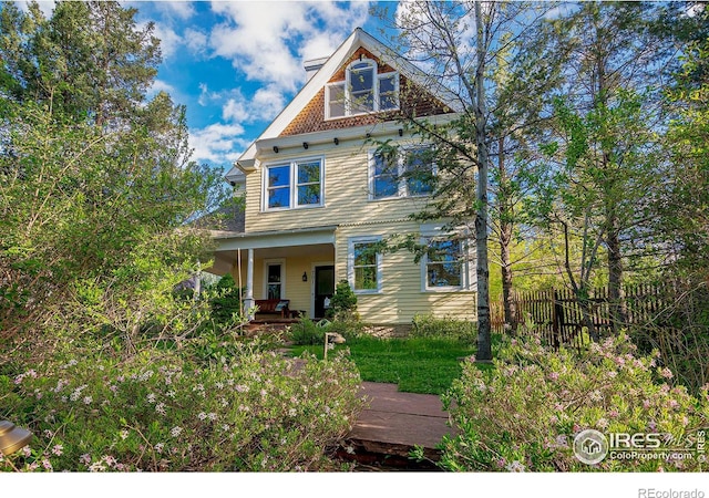 view of front of house with covered porch