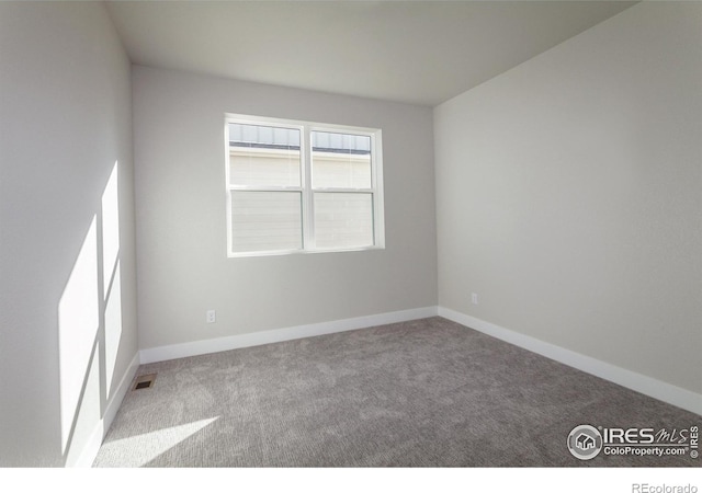empty room with carpet