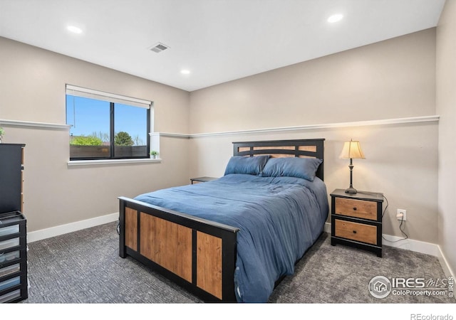 view of carpeted bedroom