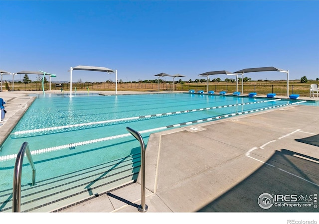 view of swimming pool