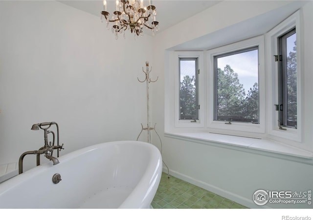 bathroom featuring a bathing tub