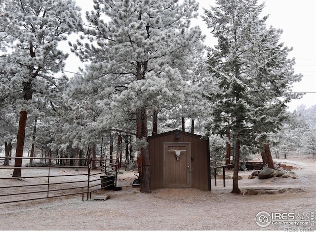 view of outdoor structure