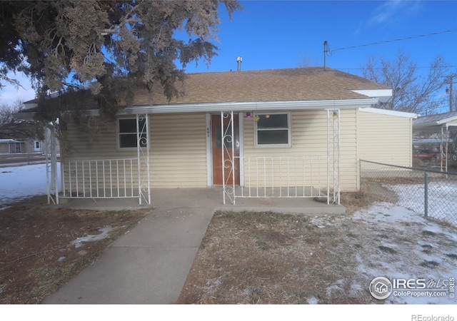 view of front of property with covered porch