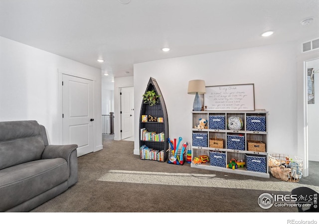 game room featuring carpet