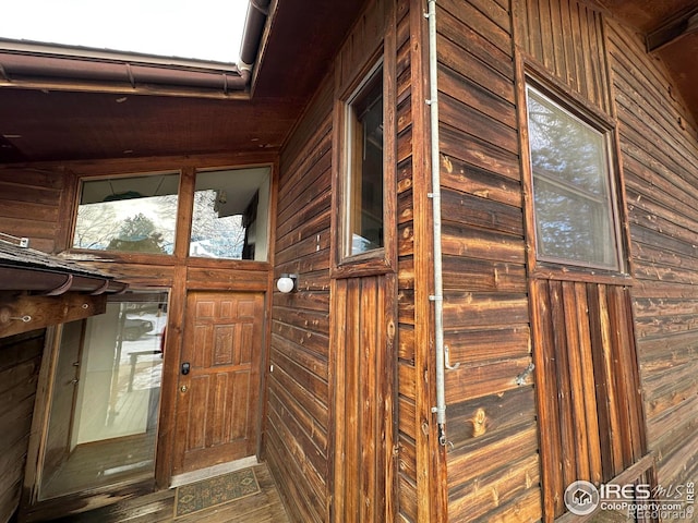 interior details with wood walls