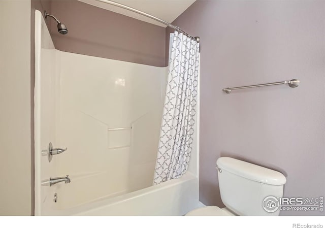 full bath with toilet and shower / tub combo