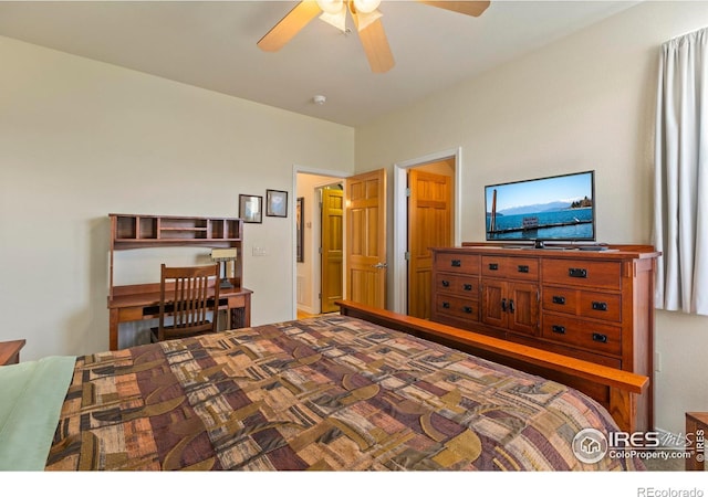 bedroom with ceiling fan