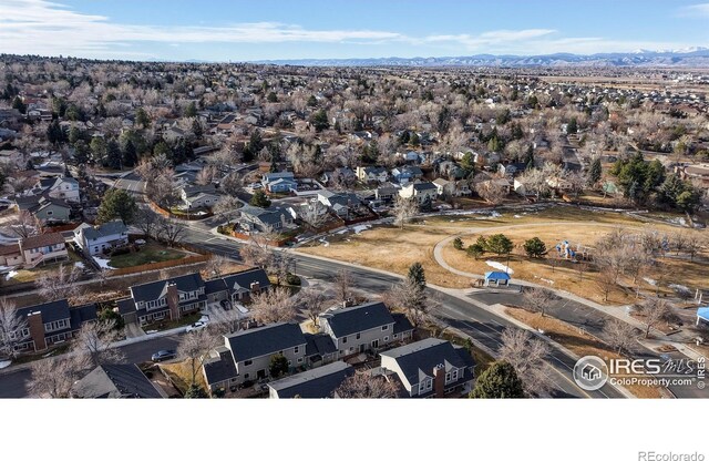 bird's eye view featuring a mountain view