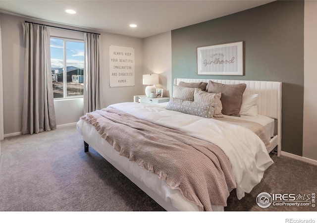 bedroom featuring carpet flooring