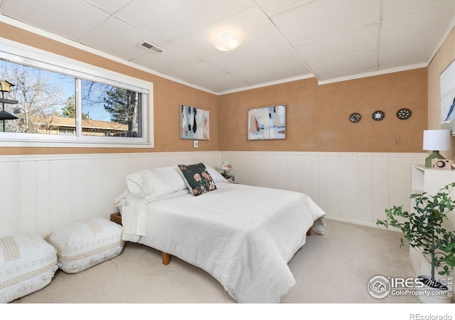 bedroom featuring carpet flooring