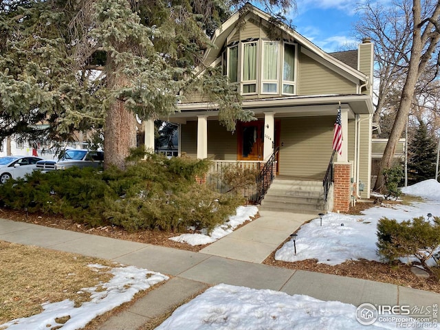 view of front of home with covered porch