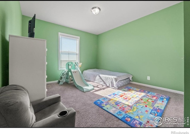 view of carpeted bedroom