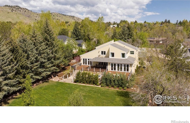 bird's eye view with a mountain view