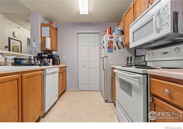 Listing photo 2 for 2990 W C St Unit 204, Greeley CO 80631