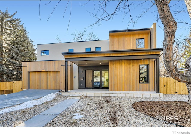 view of front of home featuring a garage