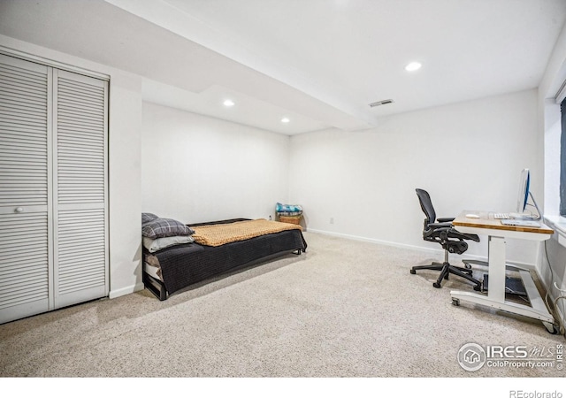 carpeted bedroom with baseboards, visible vents, and recessed lighting