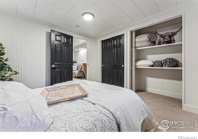 bedroom featuring carpet flooring