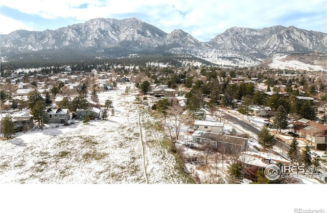 property view of mountains with a residential view