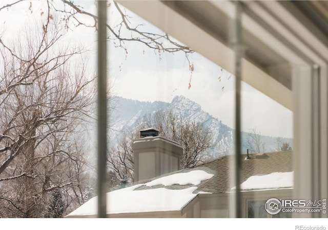 1516 Columbine Ave, Boulder, CO 80302 - room details featuring a mountain view