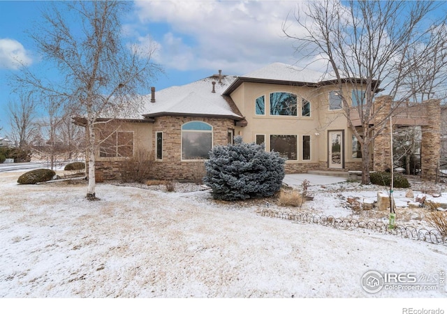 view of front of property with stucco siding