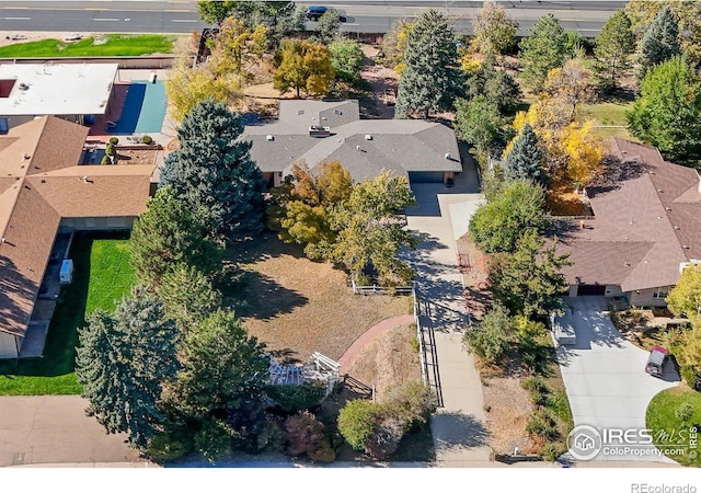 drone / aerial view featuring a residential view