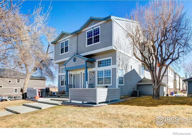 view of front of house with a front yard