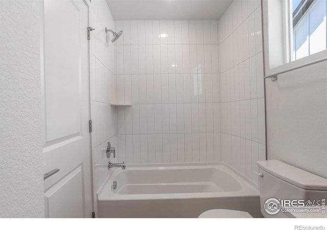 3282 Crusader St, Fort Collins, CO 80524 - bathroom with toilet and shower / washtub combination
