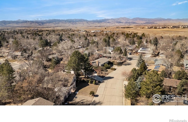 bird's eye view with a mountain view