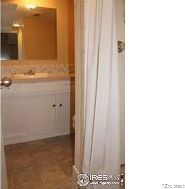 606 Sheldon Dr, Fort Collins, CO 80521 - bathroom featuring vanity