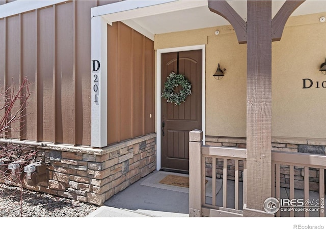 5850 Dripping Rock Ln Unit D201, Fort Collins, CO 80528 - entrance to property featuring stone siding