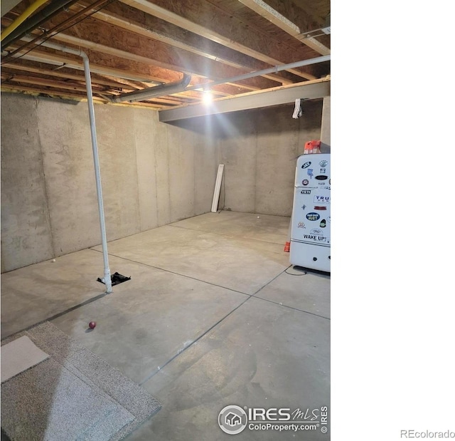 view of unfinished basement
