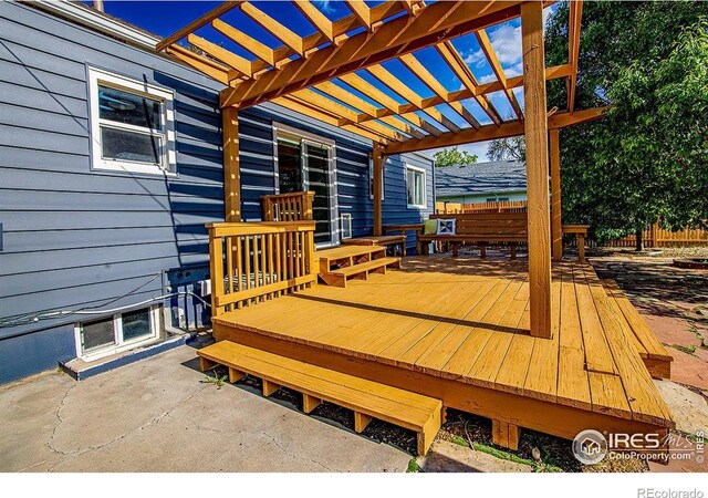 410 Cottonwood Ave, Eaton, CO 80615 - deck with a pergola