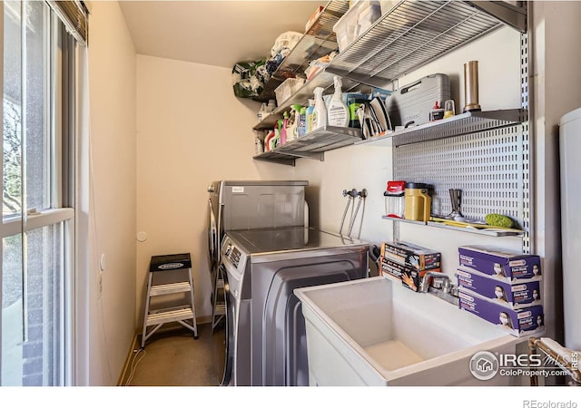 325 Fox Ct, Boulder, CO 80303 - laundry room with washing machine and dryer