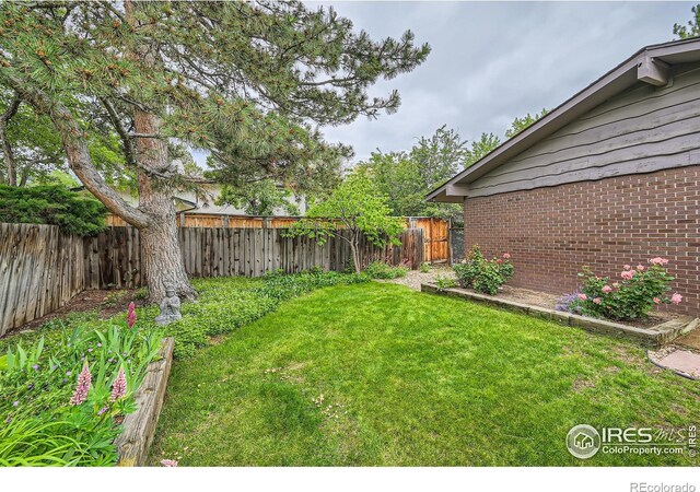 325 Fox Ct, Boulder, CO 80303 - view of yard