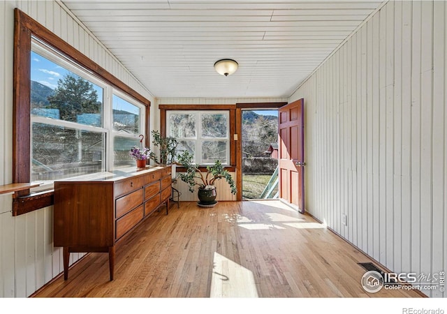 view of sunroom / solarium