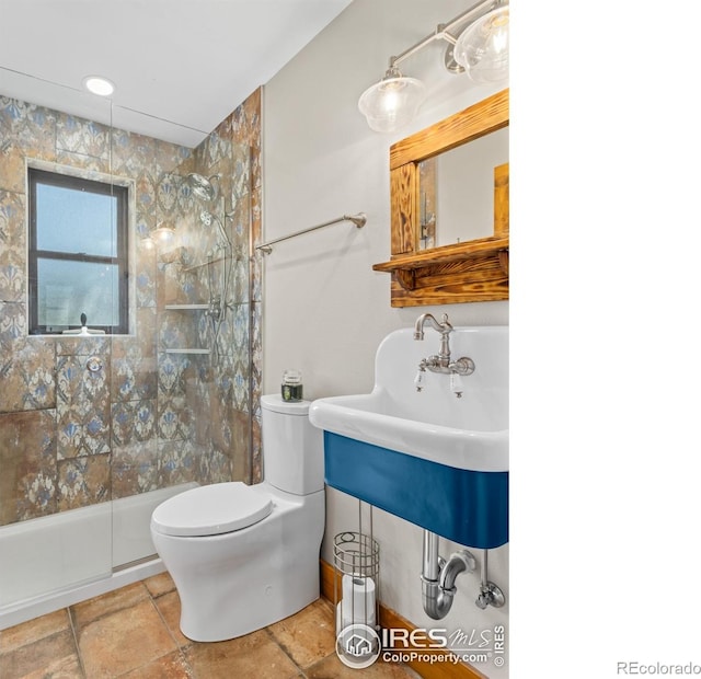 726 Alpine Dr, Estes Park, CO 80517 - bathroom featuring toilet and a shower