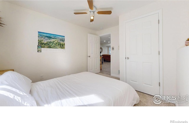 bedroom featuring a ceiling fan