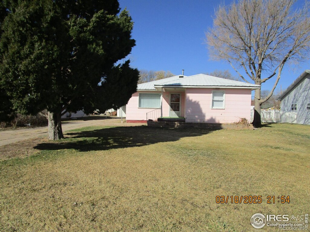 319 18th St, Burlington, CO 80807 - photo 1