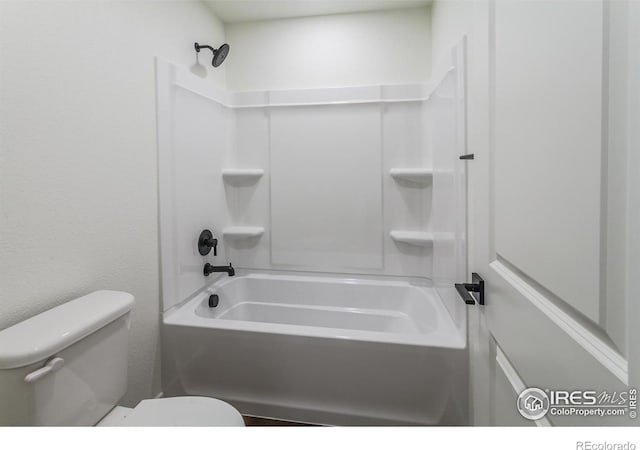 full bath featuring toilet and bathing tub / shower combination