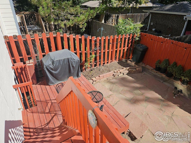 929 Parker Dr, Longmont, CO 80501 - view of patio / terrace