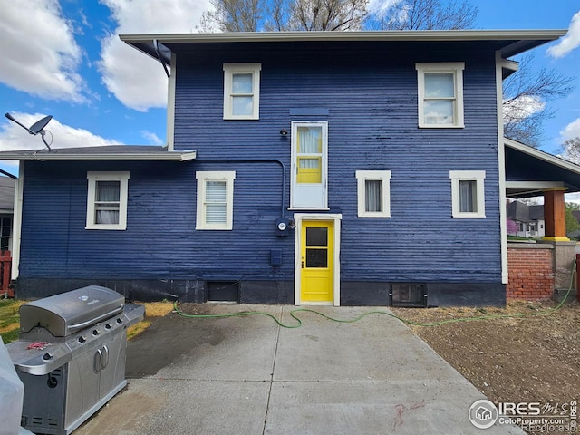 704 S 3rd Ave, Sterling, CO 80751 - view of front of property featuring a patio area