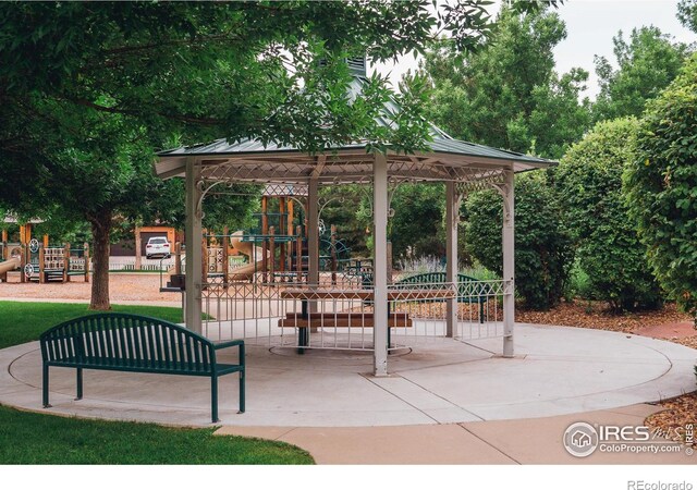 2946 Shoshone Trl, Lafayette, CO 80026 - surrounding community with a gazebo and playground community
