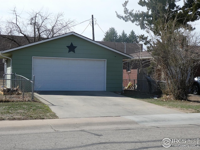 ranch-style home with fence