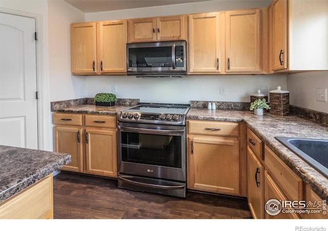 4191 Woodlake Ln, Wellington, CO 80549